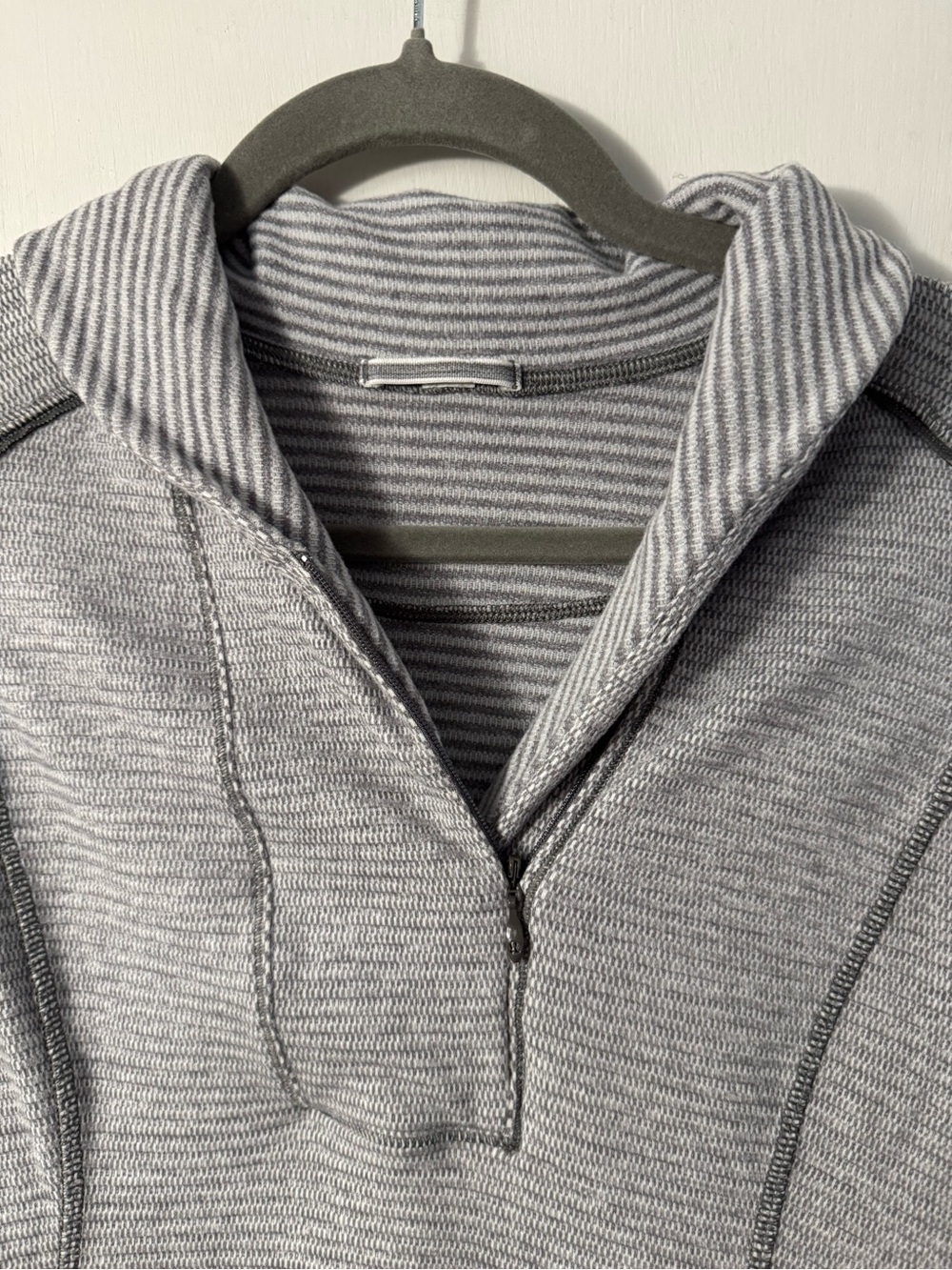 Lululemon Think Fast Pullover - Picture 9 of 14